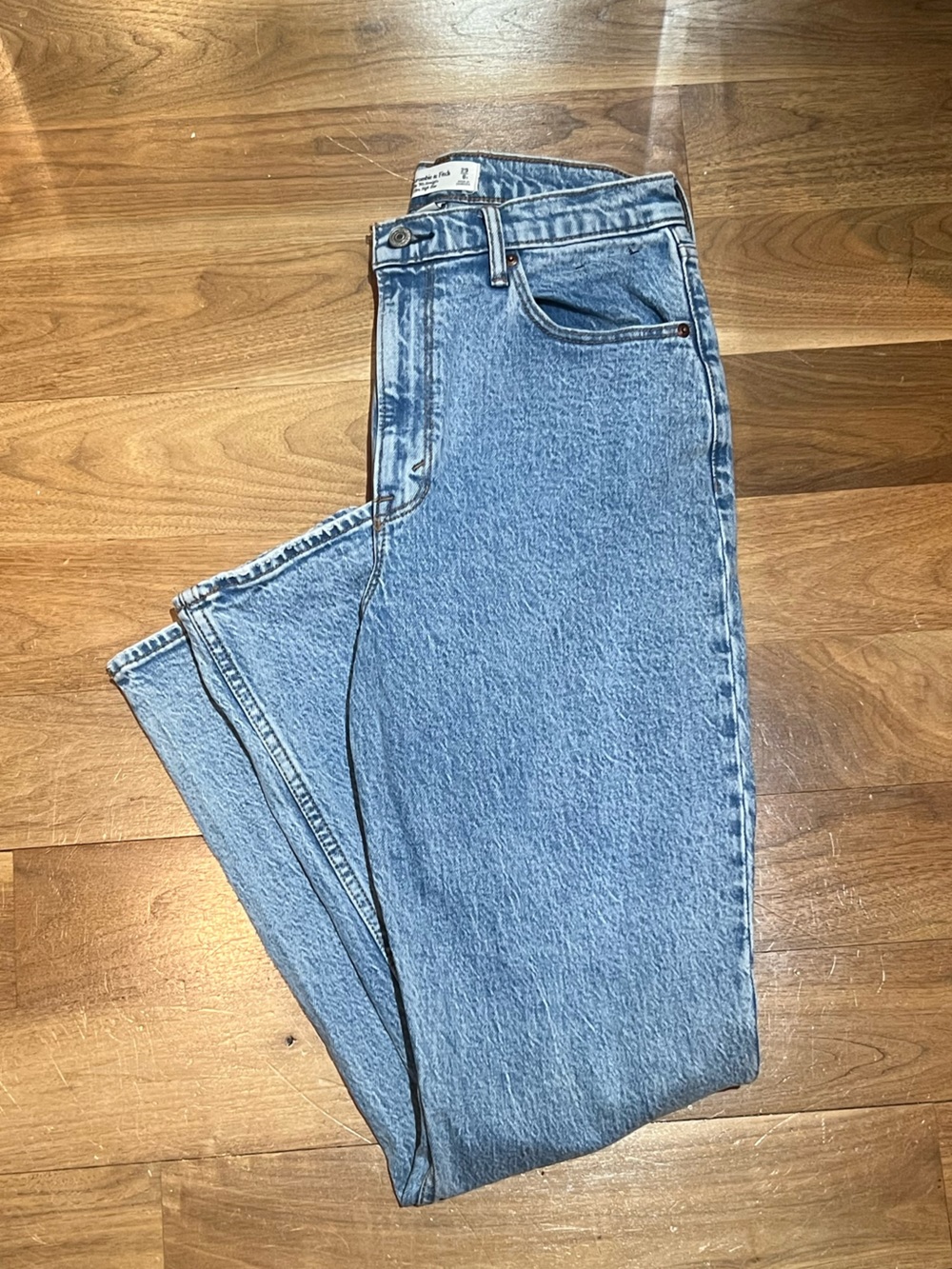 Abercrombie & Fitch The ’90s Ultra High Rise Blue Jeans | Curve Love | Size 8/29